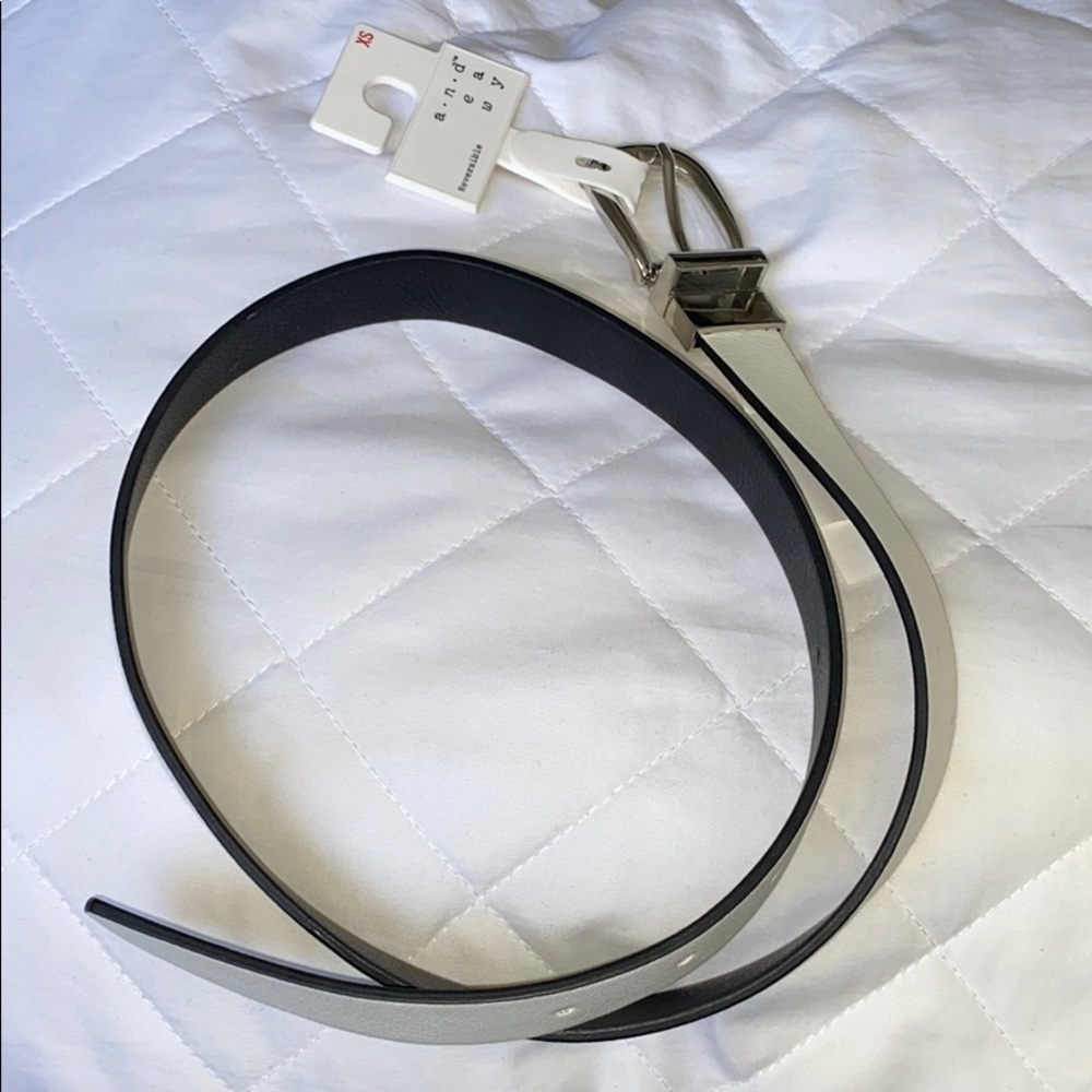 Reversible Black/White Belt